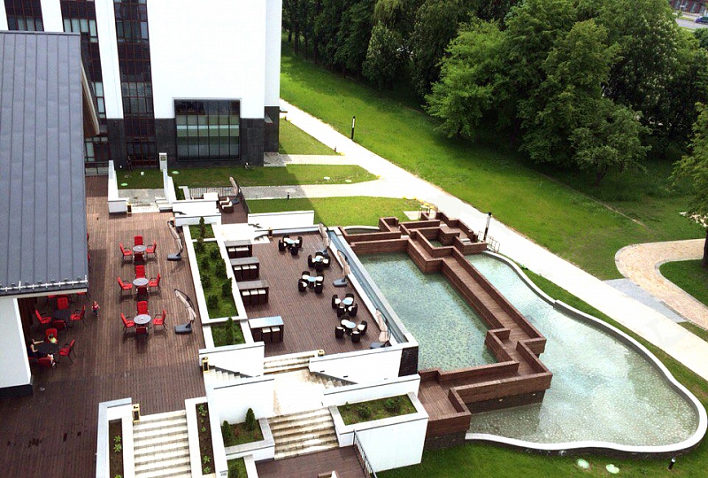 The best summer terrace is in Beijing Hotel!