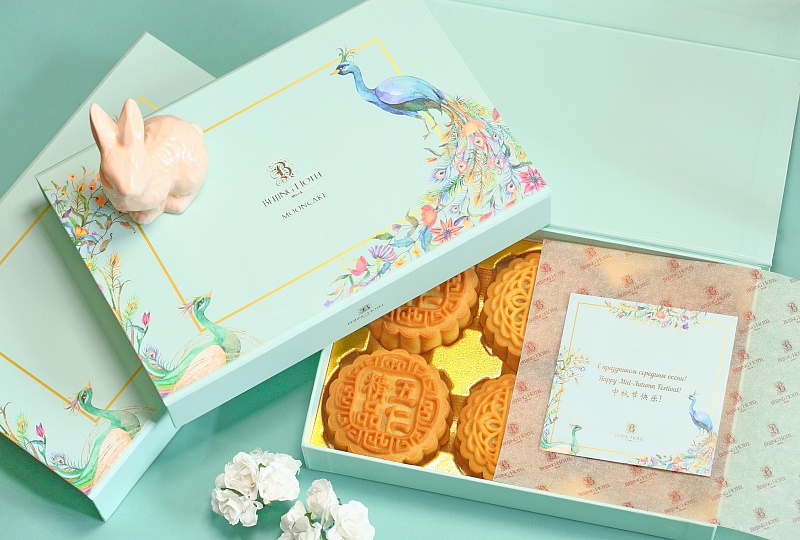 Gift sets of Mooncakes