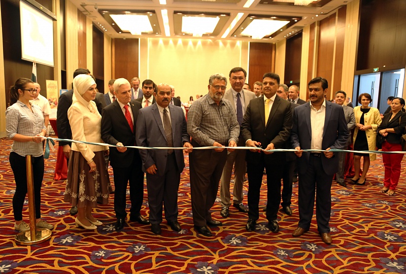 “Mango Festival” in Beijing Hotel.